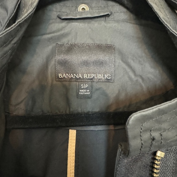 Banana Republic Anorak Rain Jacket - Picture 4 of 4